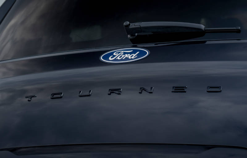 Ford E-Tourneo Custom